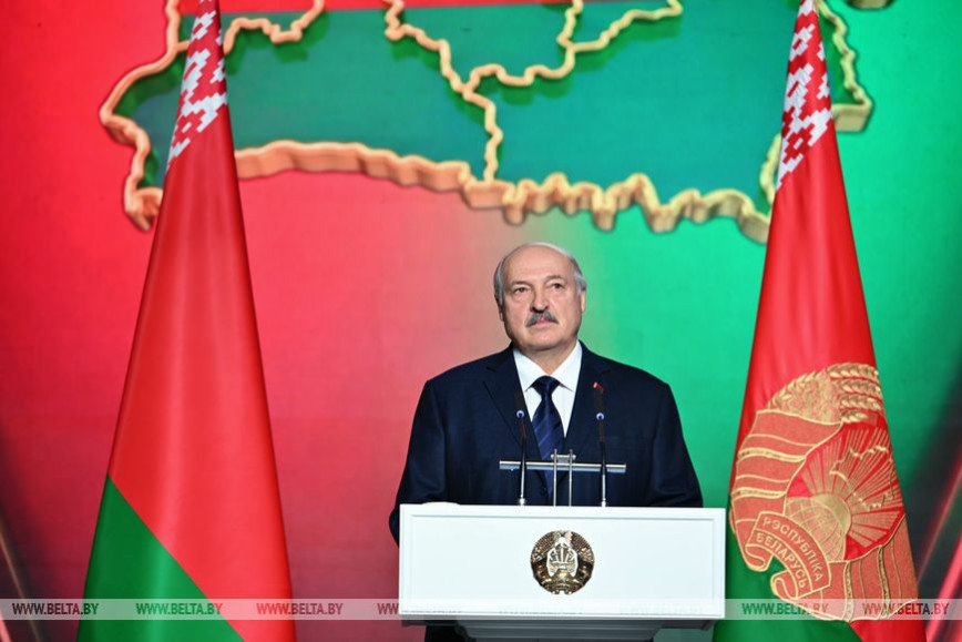 Лукашенко: единство белорусского народа равно независимости государства