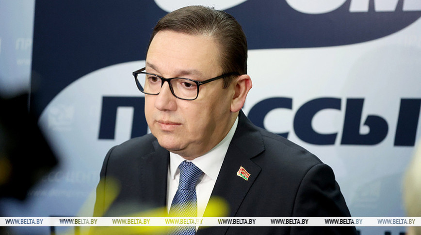 Перцов: СМИ достойно противостоят вбросам и фейкам, но и люди научились отделять лживую информацию