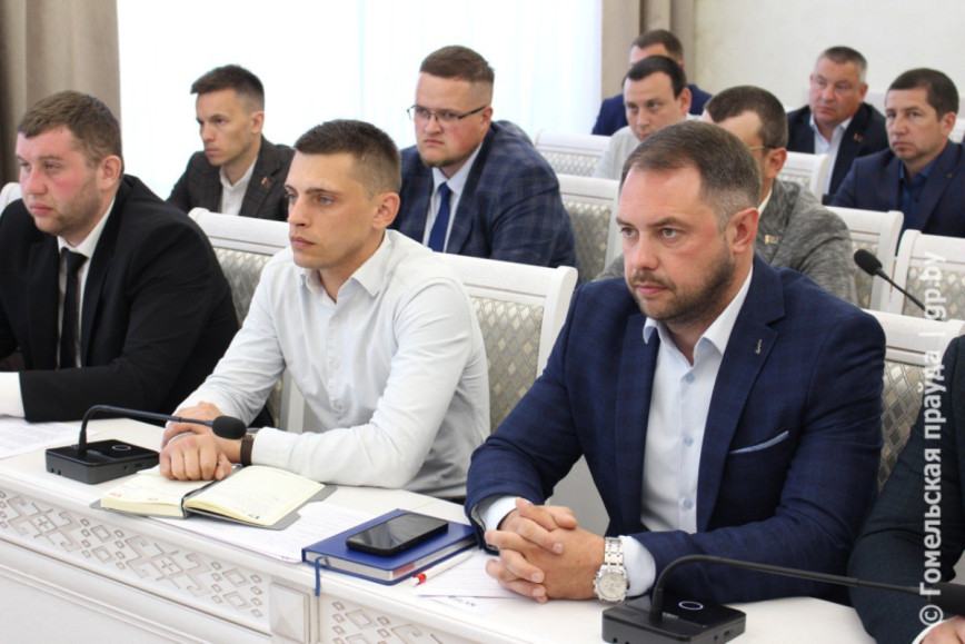 Уникальный шанс получить ценные знания. В Гомеле прошел семинар-учеба проекта «Школа молодого руководителя»