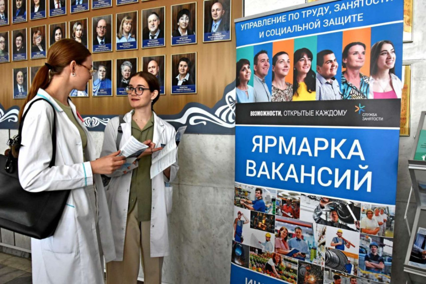 Служба занятости Гомельщины готова трудоустроить в свободное от учебы время 10,5 тысячи учащихся, на лето – не менее шести тысяч
