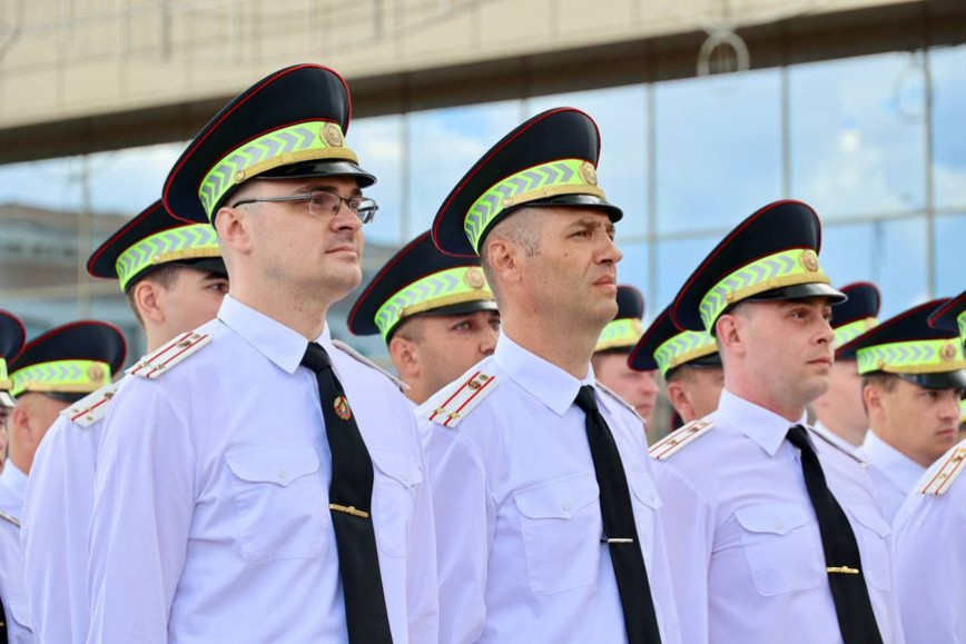 Лучших инспекторов ГАИ области, ветеранов службы чествовали в Гомеле