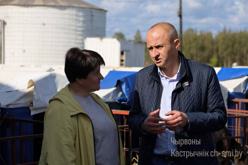 Помощник Президента – инспектор по Гомельской области Юрий Валеватый посетил Октябрьский район
