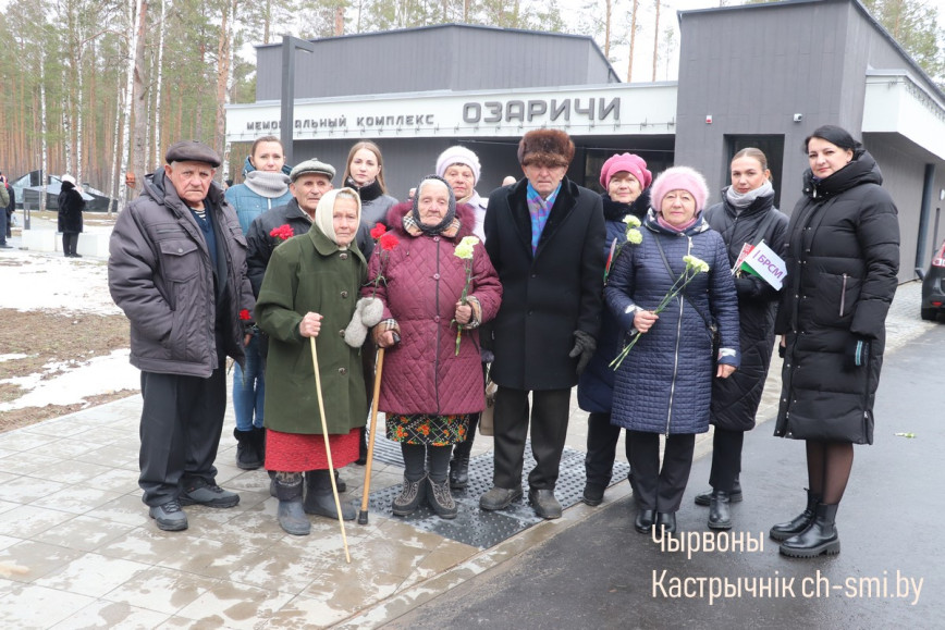 Делегация Октябрьского района приняла участие в митинге-реквиеме у мемориального комплекса «Озаричи»