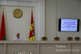 В Октябрьском райисполкоме прошла встреча с субъектами малого и среднего предпринимательства района