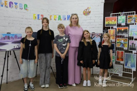 В Центре истории и культуры Октябрьского района открылась выставка юных художников