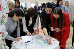 Передвижная областная выставка «В единстве народа – сила страны», посвященная истории и современности Беларуси, представлена в Октябрьском районе