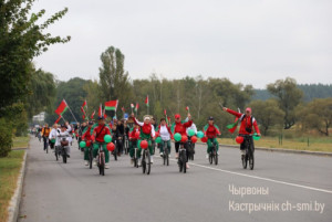 В День народного единства жители Октябрьского района присоединились к областному велопробегу «В единстве сила!»