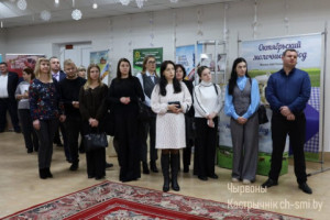 Передвижная областная выставка «В единстве народа – сила страны», посвященная истории и современности Беларуси, представлена в Октябрьском районе